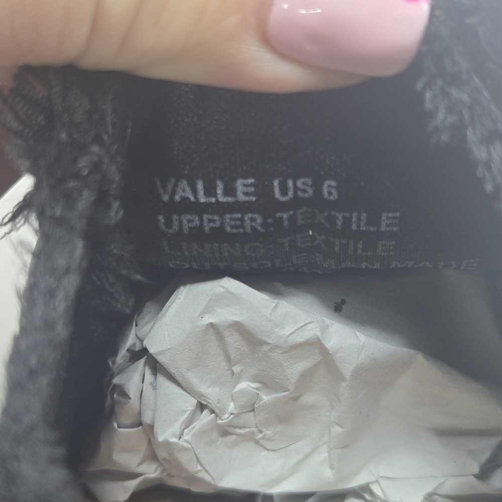 bebe Sport Valle Black Sneakers with Red Floral Embroidery Women's Size 6 - Picture 14 of 15